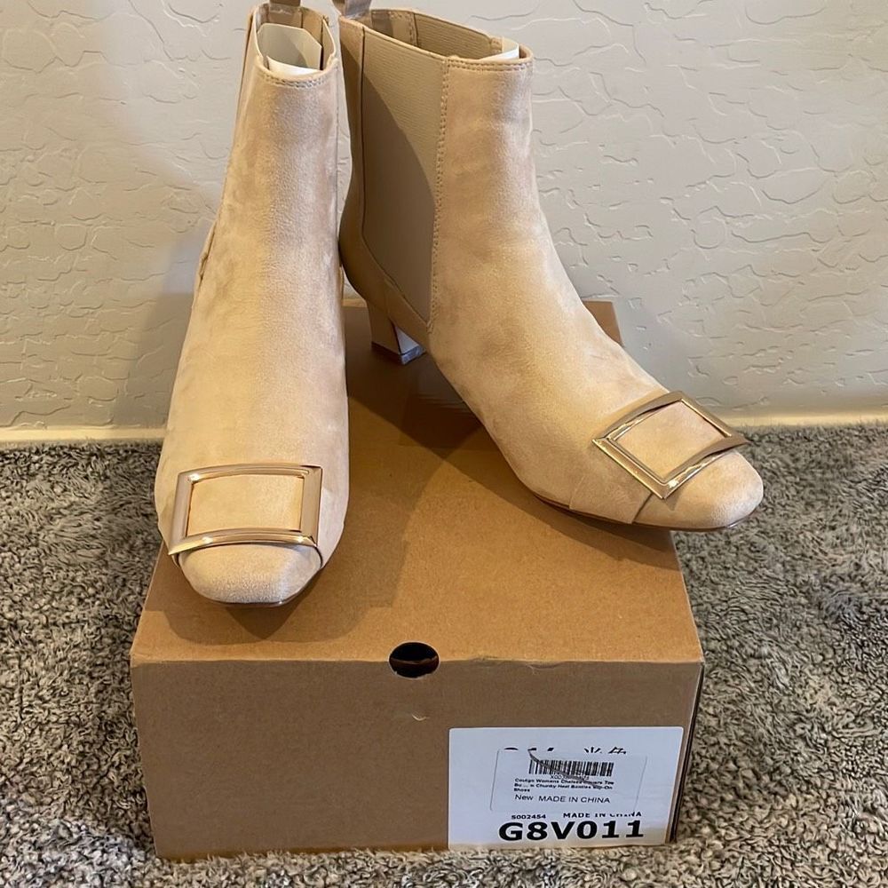 CoutGo Womens Chealsea Square Chunky Heel Booties Slip On Beige Size 5